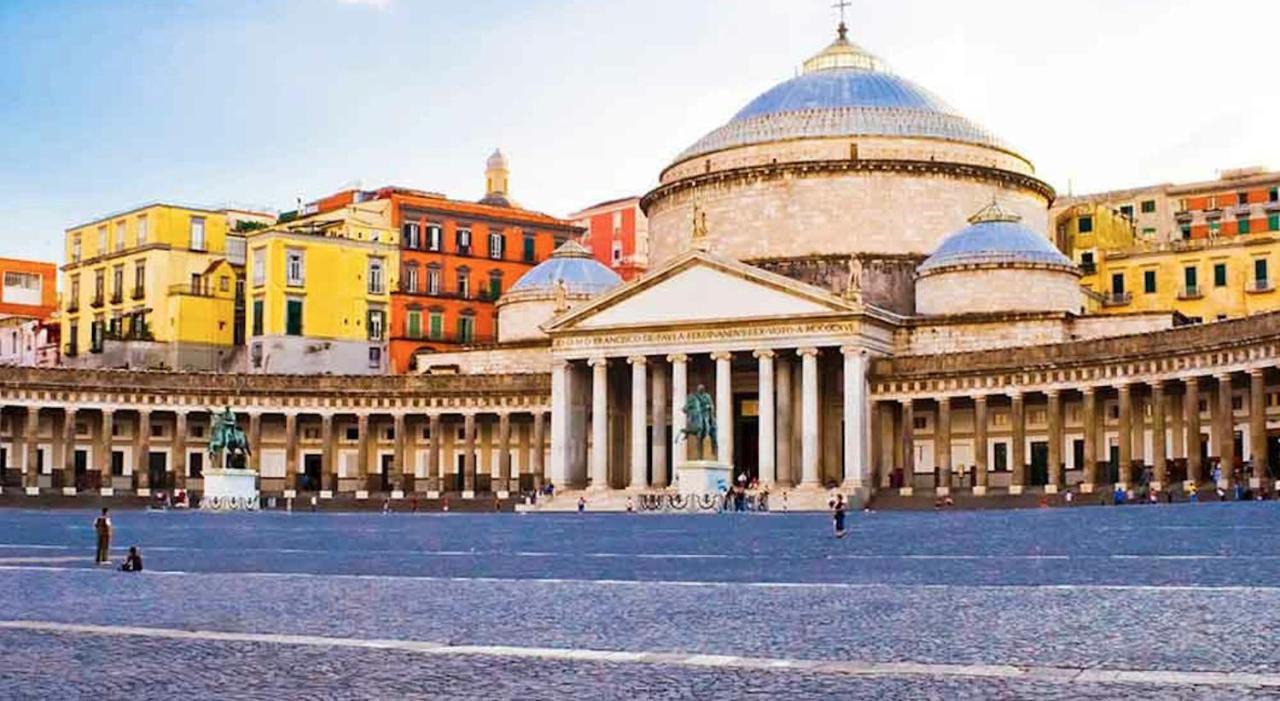 Donn'Anna Naples City Center Εξωτερικό φωτογραφία