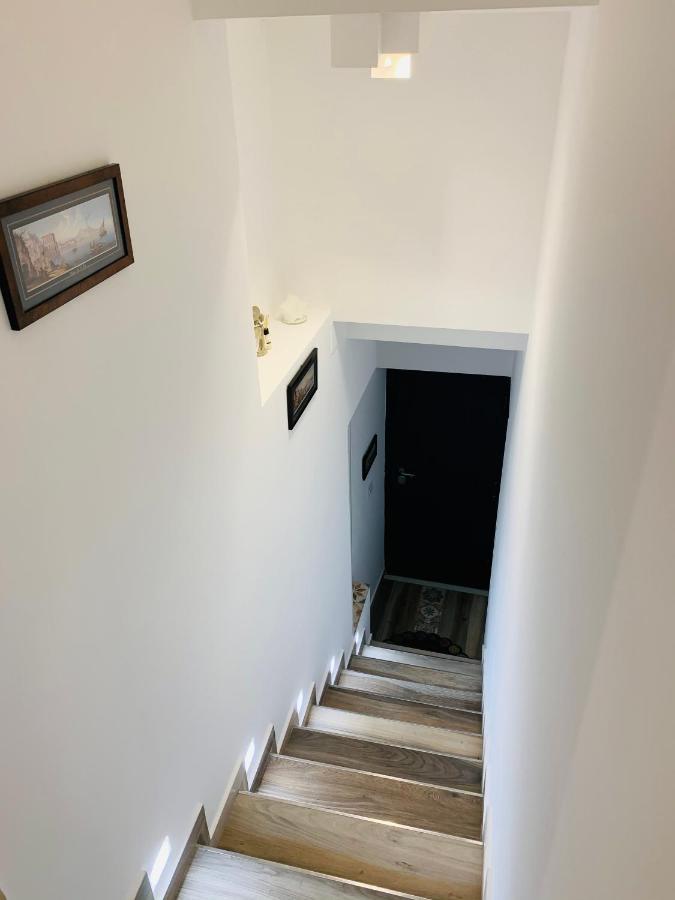 Donn'Anna Naples City Center Εξωτερικό φωτογραφία