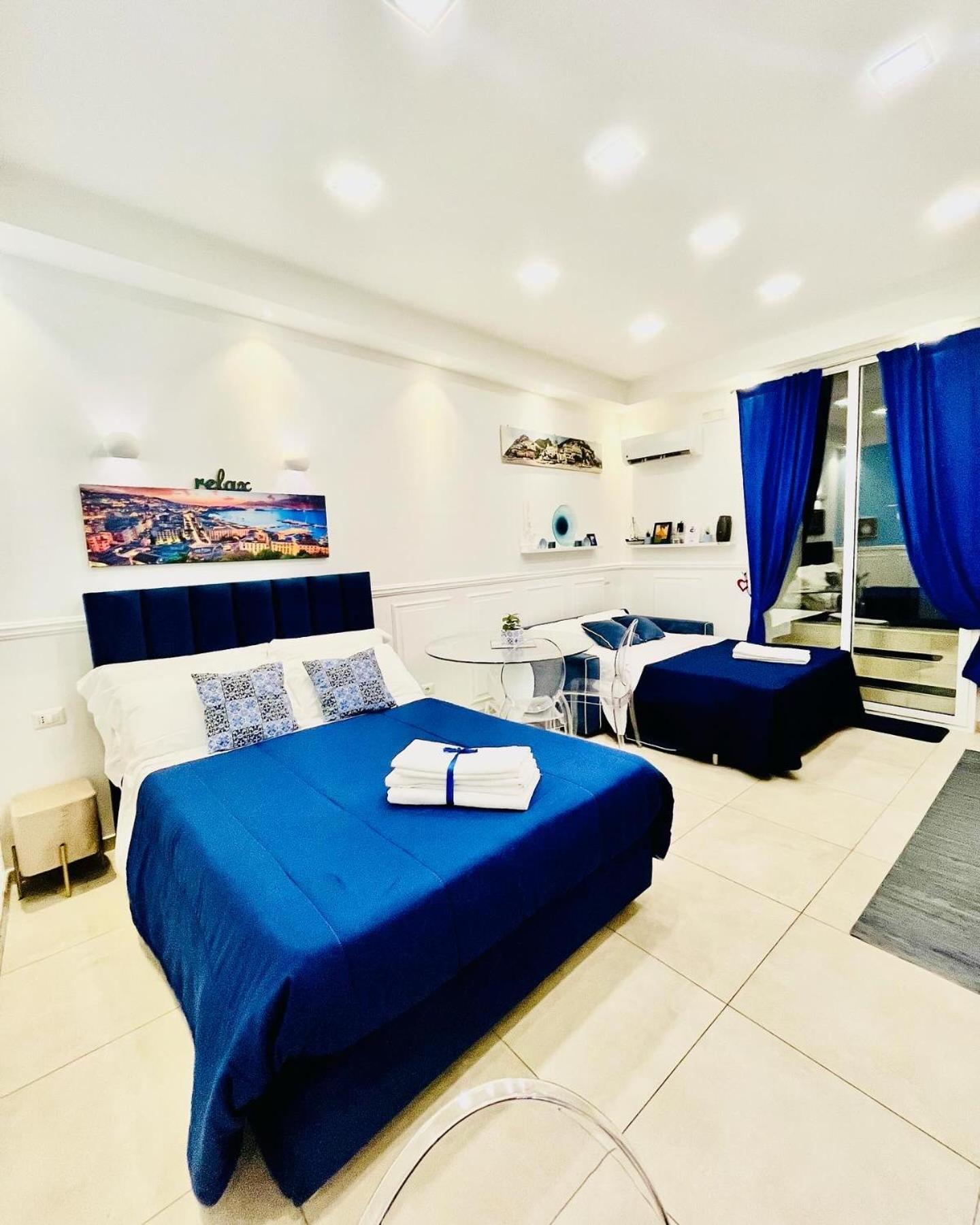 Donn'Anna Naples City Center Εξωτερικό φωτογραφία